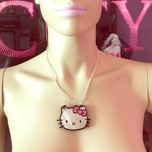 Yummy Couture Mirrored Hello Kitty Necklace 😸🎀📿
